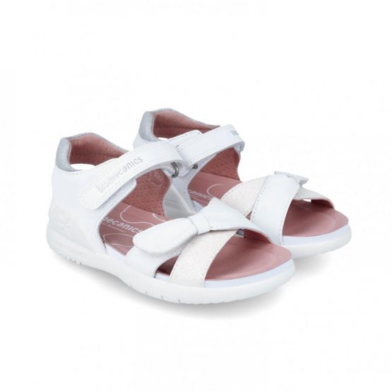 Biomecanics White Sandal 242238-B Sizes 24-32 €57